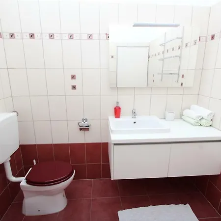 Guest house And Luana 3*