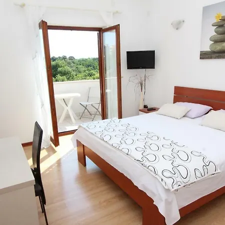 And Luana Guest house 3*
