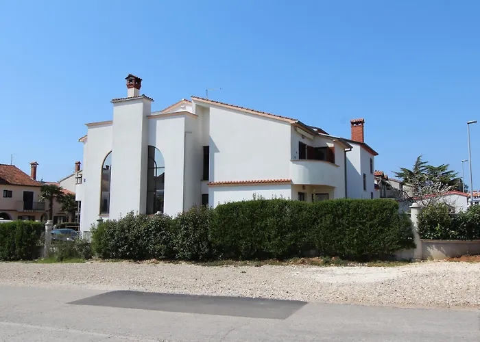 Pensionat And Luana Rovinj